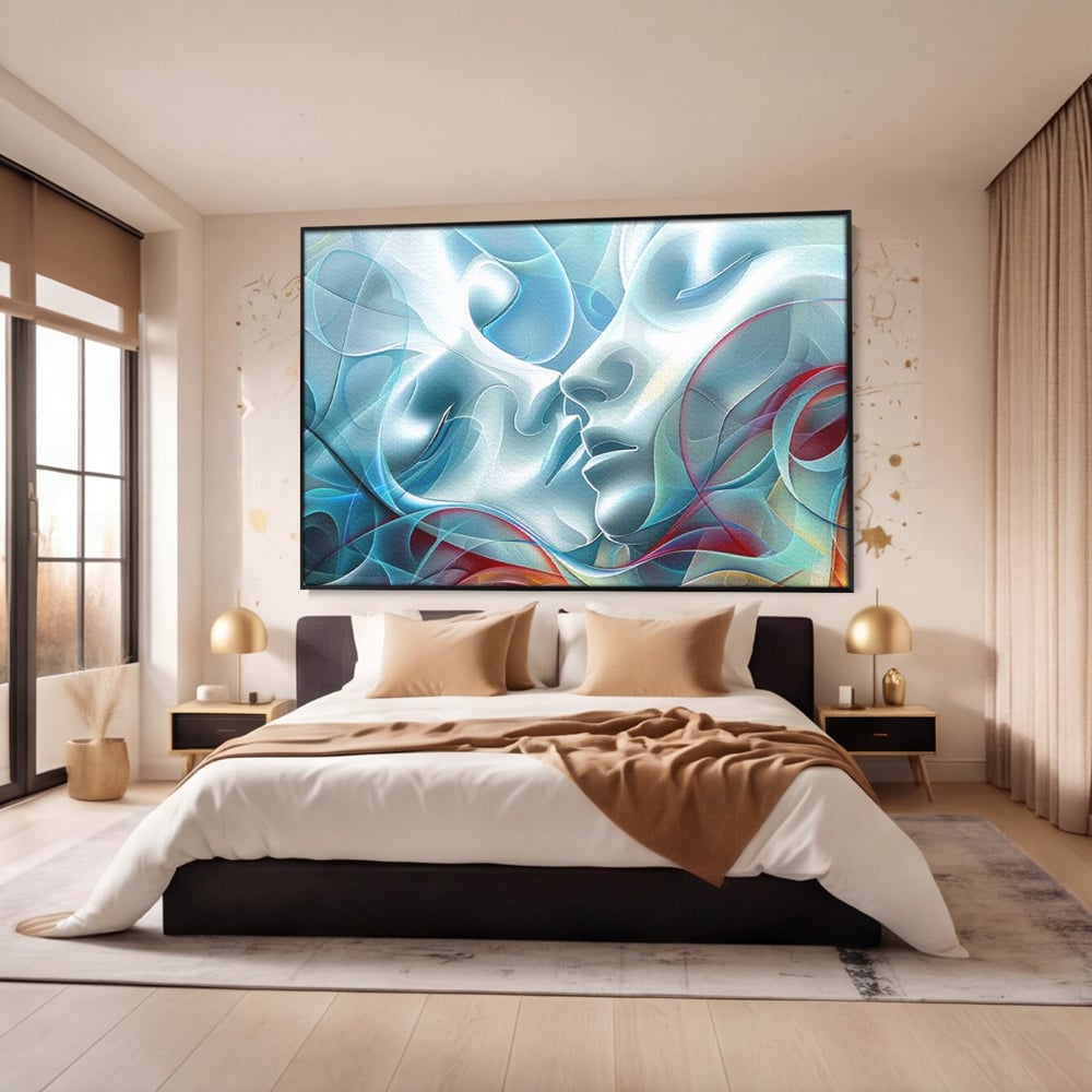 Tablou canvas cu tablou canvas cu chipuri umane contopite, in rama de aluminiu negru, pe perete intr-un dormitor